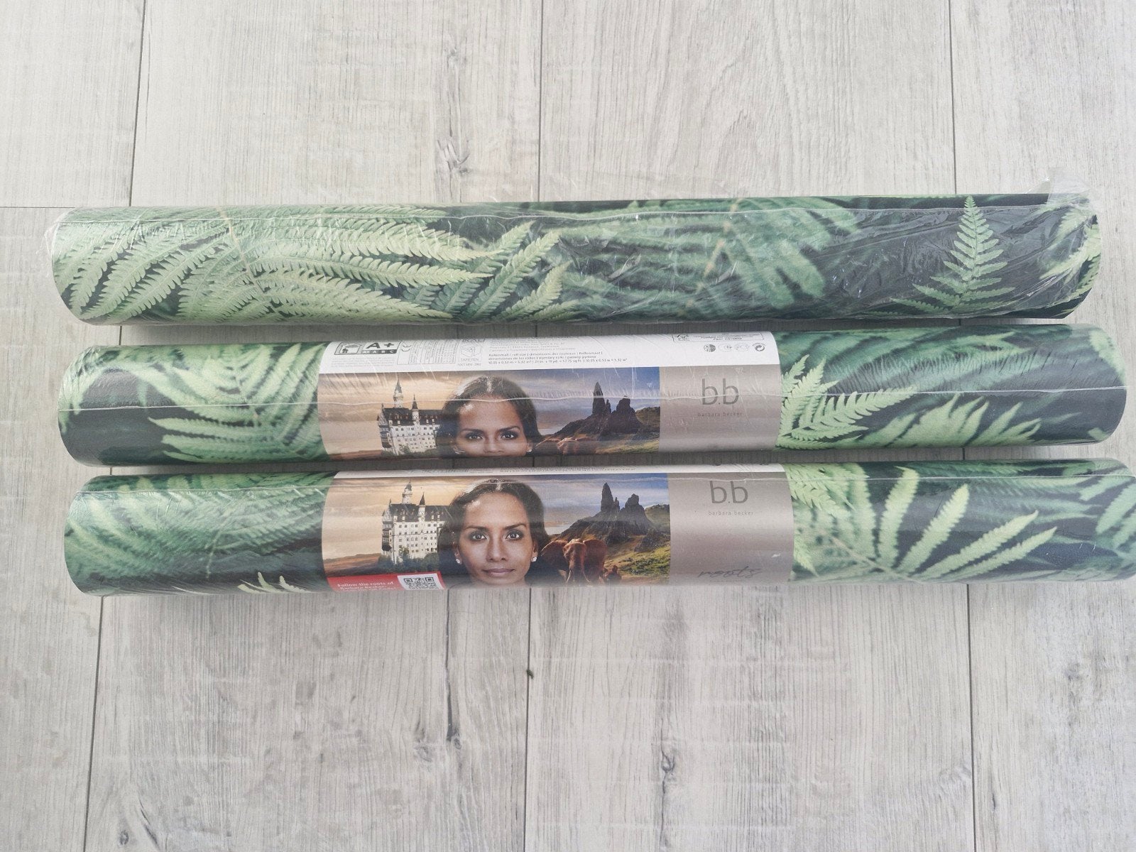 Behang met Varenpatroon - Groen, Natuurlijke Look, Huis en Inrichting, Stoffering | Behang, Ophalen of Verzenden, Minder dan 10 m²