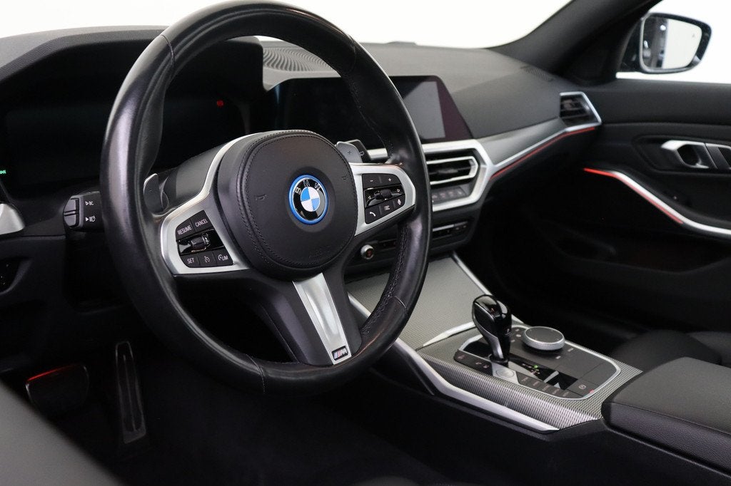 BMW 3 Serie Touring 330e High Executive M-Sport Automaat / P, Auto's, BMW, 1998 cc, Achterwielaandrijving, Gebruikt, Met garantie (alle)
