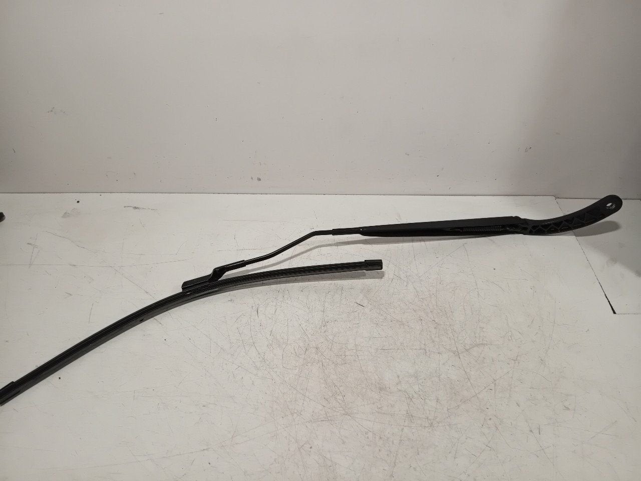 Ruitenwisserarm rechts voor Renault Master, Onderdelen@venauto.nl, Van der Ven Autorecycling B.V., Gebruikt, Ettenseweg 76, 4706 PB Roosendaal, The Netherlands