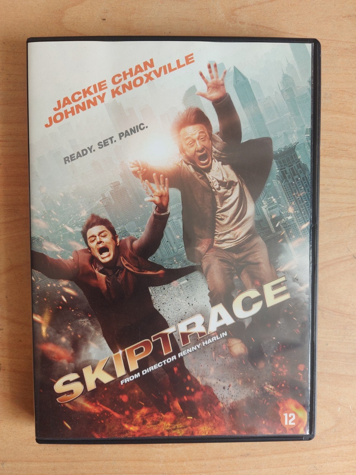 Skiptrace - Jackie Chan Johnny Knoxville jackass, Alle leeftijden, Ophalen of Verzenden, Zo goed als nieuw