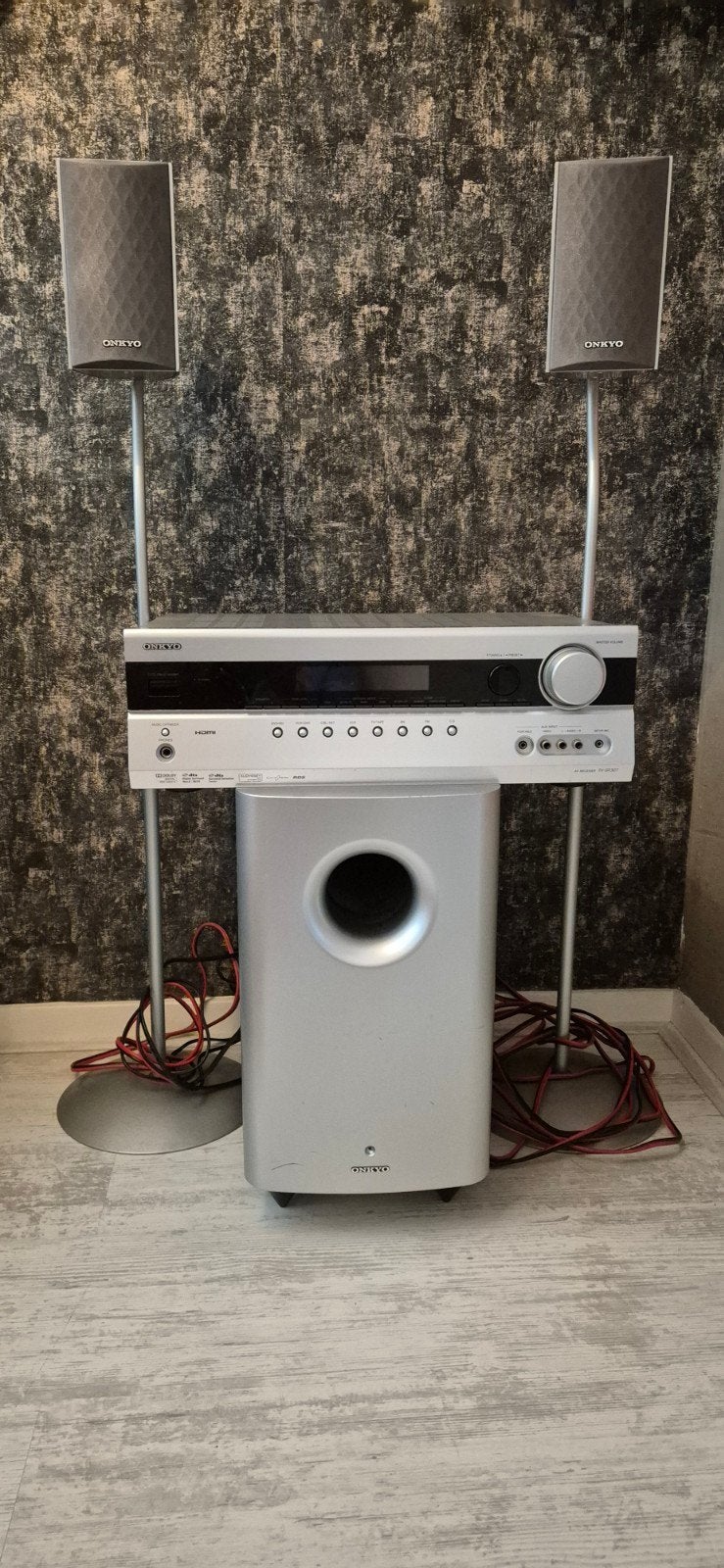 Onkyo TX-SR307 Tuner Versterker met stereoboxen en basmodule, Gebruikt, Losse componenten, Tuner of Radio, Ophalen