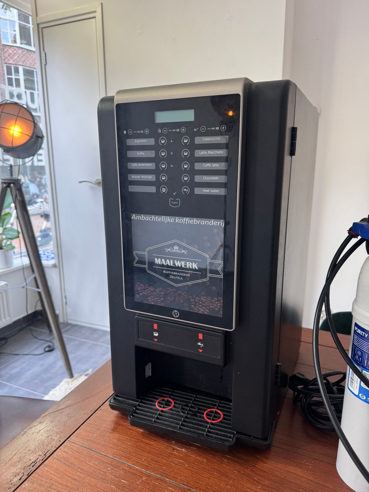 Minibar Espresso Automaat – professionele koffieautomaat, Ophalen, Afneembaar waterreservoir, Gebruikt, 10 kopjes of meer
