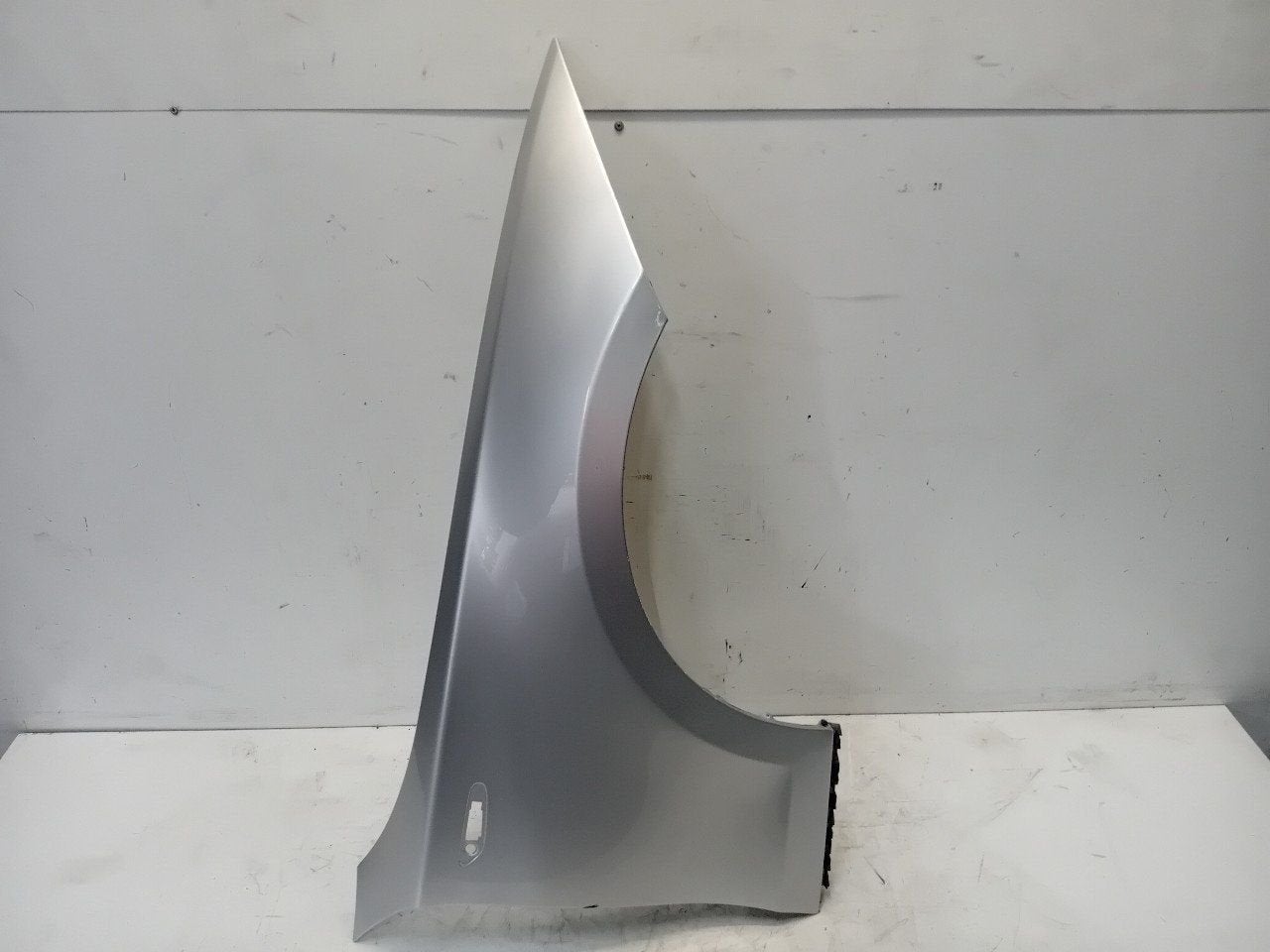 Spatbord rechts voor BMW 1 serie, Onderdelen@venauto.nl, Van der Ven Autorecycling B.V., Gebruikt, Ettenseweg 76, 4706 PB Roosendaal, The Netherlands