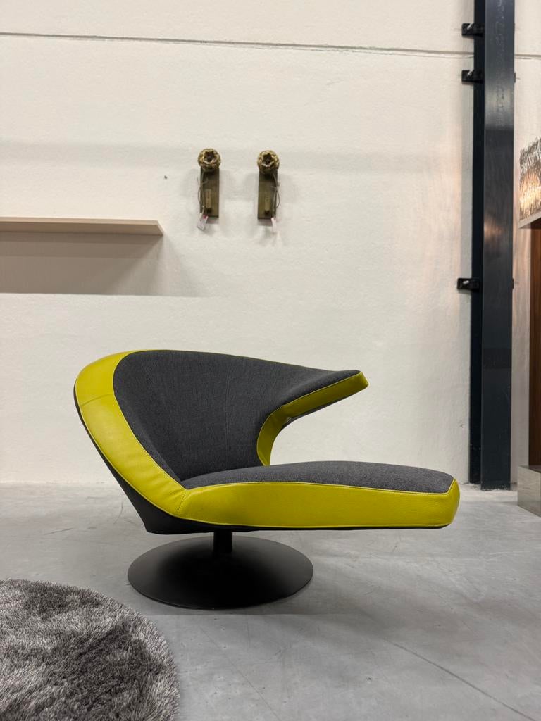 Als nieuw Leolux Parabolica Draaifauteuil stof leer Stoel, Leolux, 75 tot 100 cm, Ophalen of Verzenden, Zo goed als nieuw