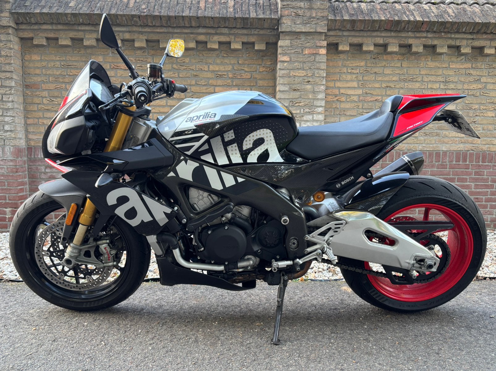 Najaarsprijs! Unieke Aprilia Tuono V4 1100 Factory bj. 2018, Motorrijbewijs A, Gebruikt, Particulier, Meer dan 35 kW