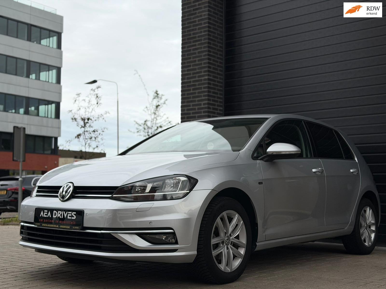 Volkswagen Golf 7.5 Join 2018 | Zuinig, luxe uitvoering, 89., Dealer onderhouden, Stof, Zwart, Origineel Nederlands