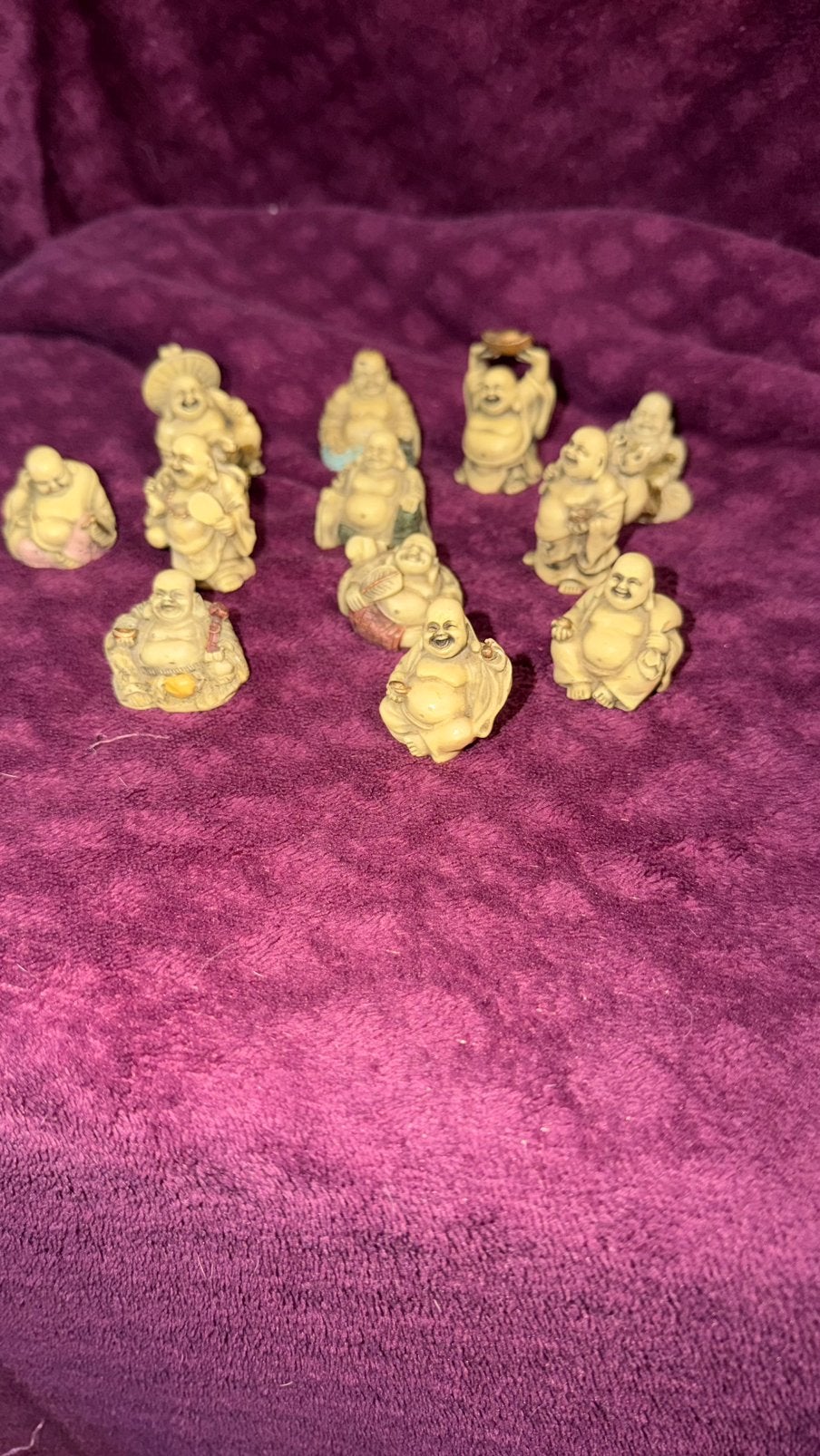 Set  12 vintage lachende Boeddha  beeldjes – Ivoor-look, Huis en Inrichting, Ophalen of Verzenden, Zo goed als nieuw, 5 cm, Overige kleuren