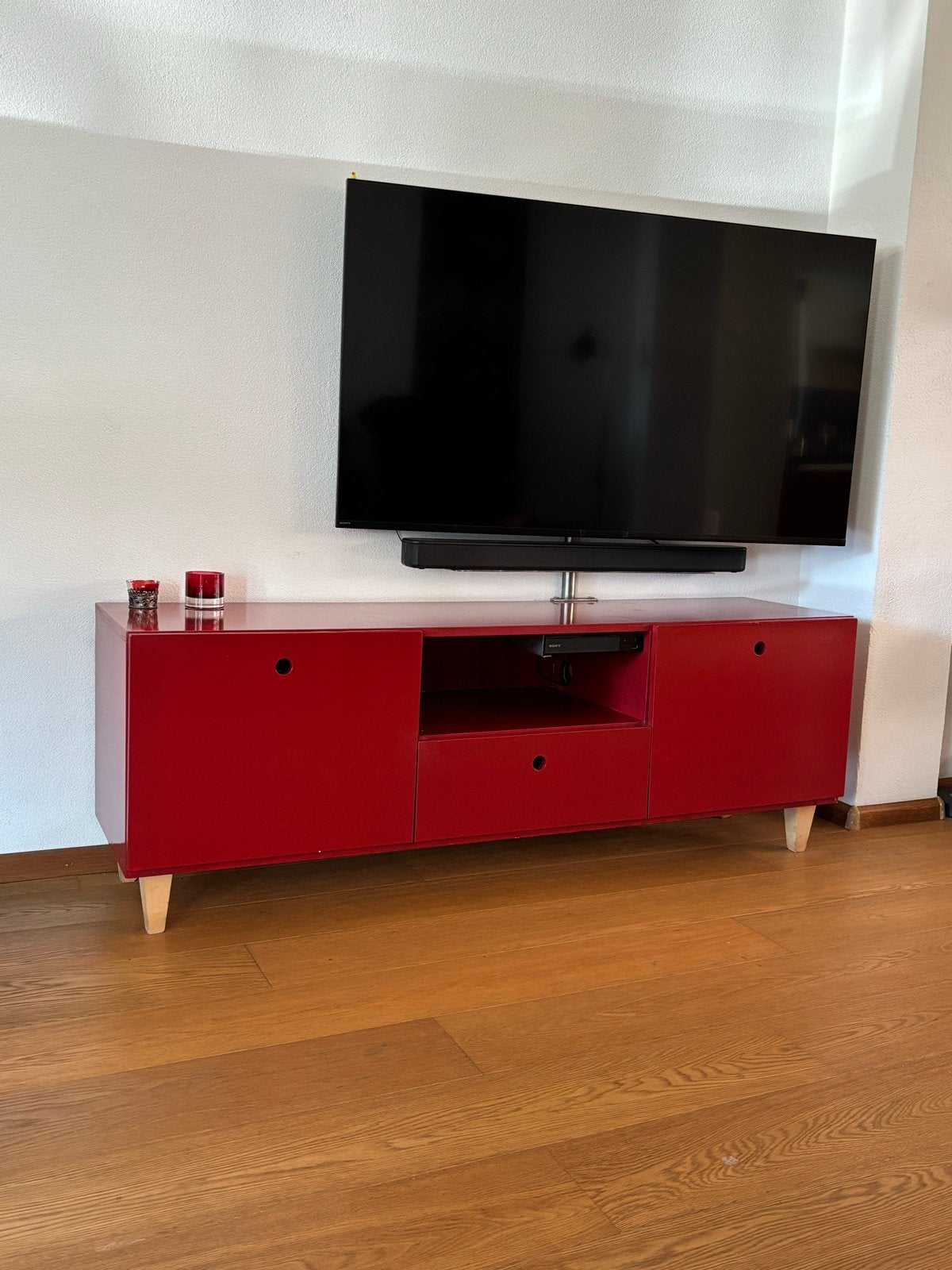 Rode TV-kast met 3 afsluitbare kastjes - 160x40x56 cm, Ophalen, Gebruikt, 150 tot 200 cm, Minder dan 100 cm