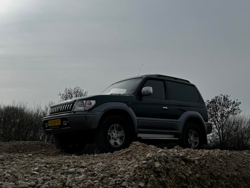 Toyota Landcruiser 3.0 TD Challenger 3D Comm 4WD, Auto's, Bestelauto's, 125 pk, 4 cilinders, Origineel Nederlands, Bedrijf