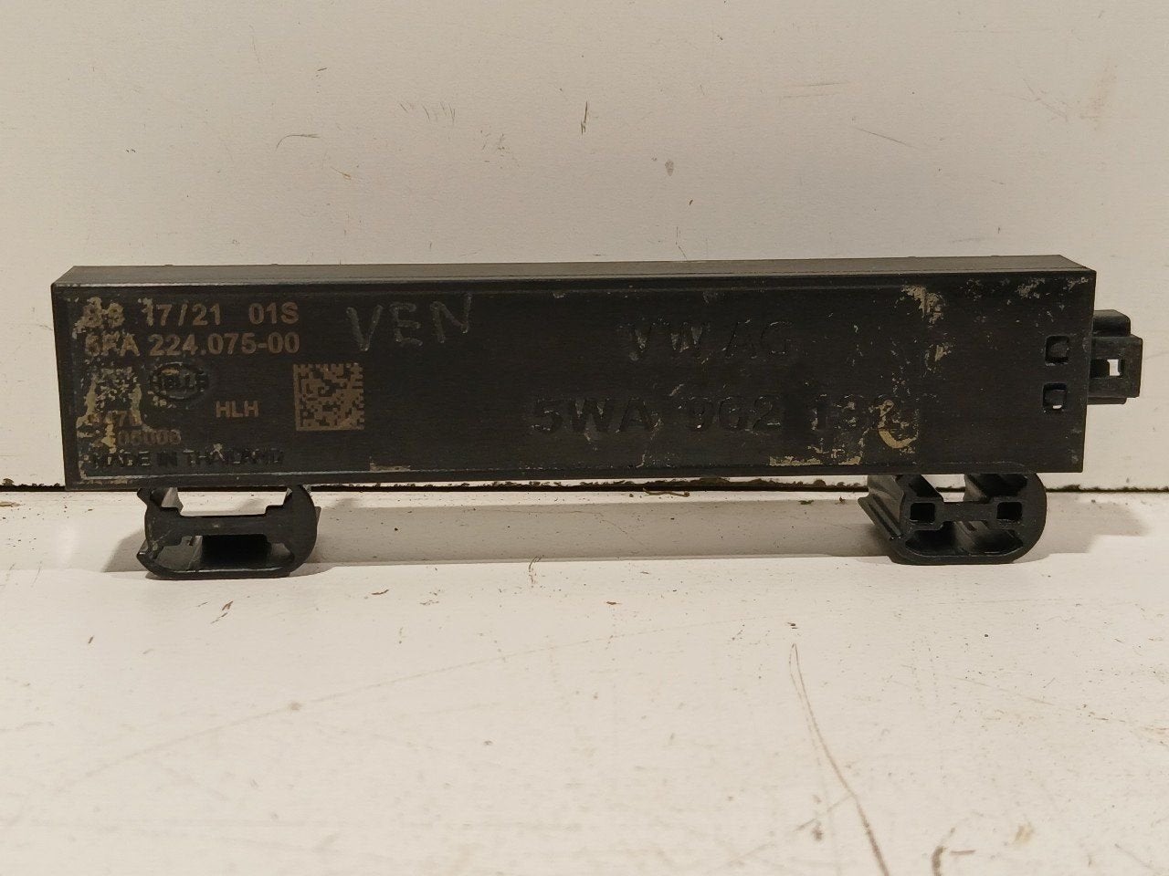 Antenne Volkswagen Golf, Ophalen of Verzenden, Van der Ven Autorecycling B.V., Onderdelen@venauto.nl, Ettenseweg 76, 4706 PB Roosendaal, The Netherlands