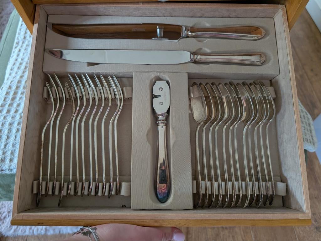 Gero zilver bestekset in originele kist, Ophalen
