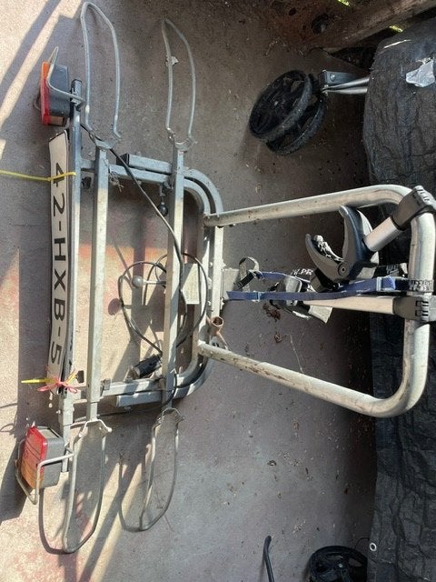 fietsenrek auto, Ophalen, Gebruikt, Elektrische fiets, 2 fietsen