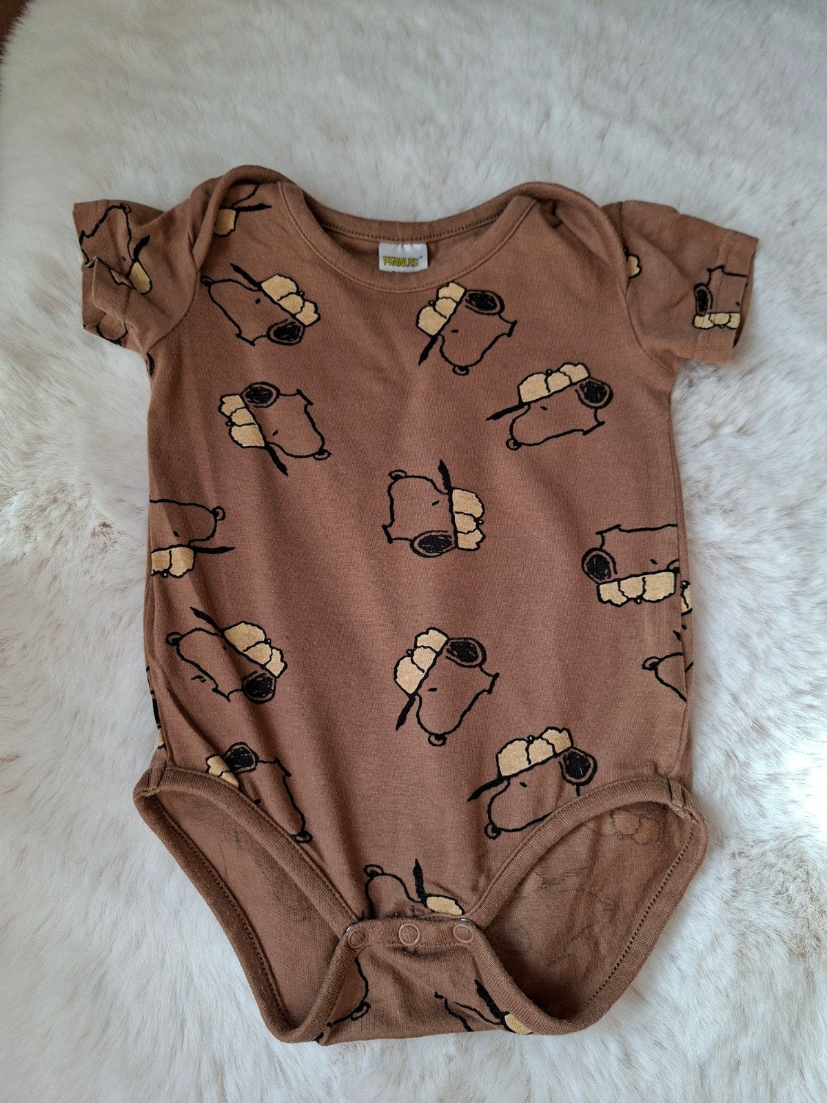 Schattige romper met Snoopy print - Maat 74/80, Kinderen en Baby's, Nacht- of Onderkleding, Gebruikt, Jongetje of Meisje, Ophalen of Verzenden