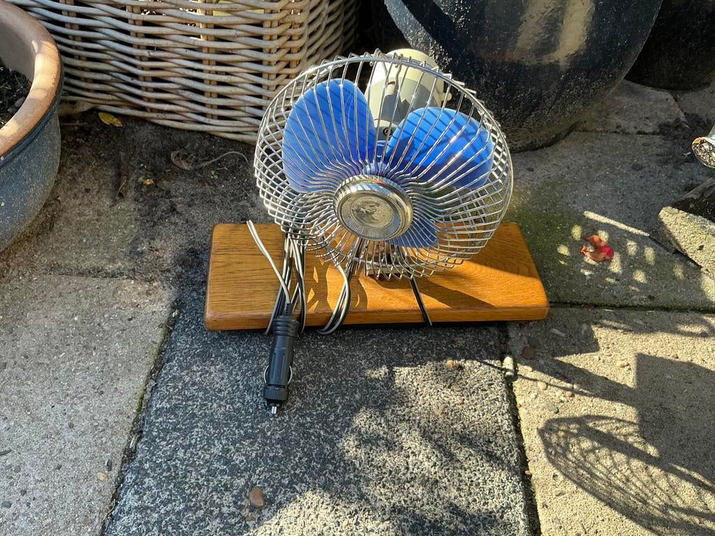 12V Ventilator met autostekker. Gebruikt in de camper., Caravans en Kamperen, Camper-accessoires, Ophalen, Zo goed als nieuw