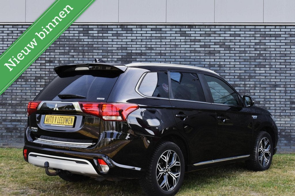 Mitsubishi Outlander 2.4 PHEV Diamand Edition LEDER VOL! 360, Auto's, Mitsubishi, Automaat, Euro 6, 4 cilinders, 1865 kg