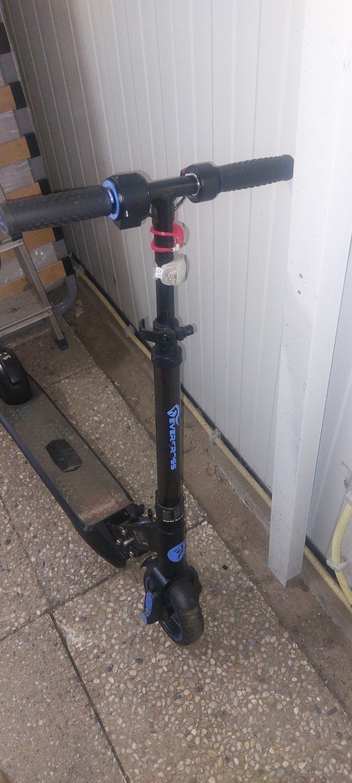kapotte electrische step., Fietsen en Brommers, Ophalen of Verzenden, Gebruikt, Gewone step