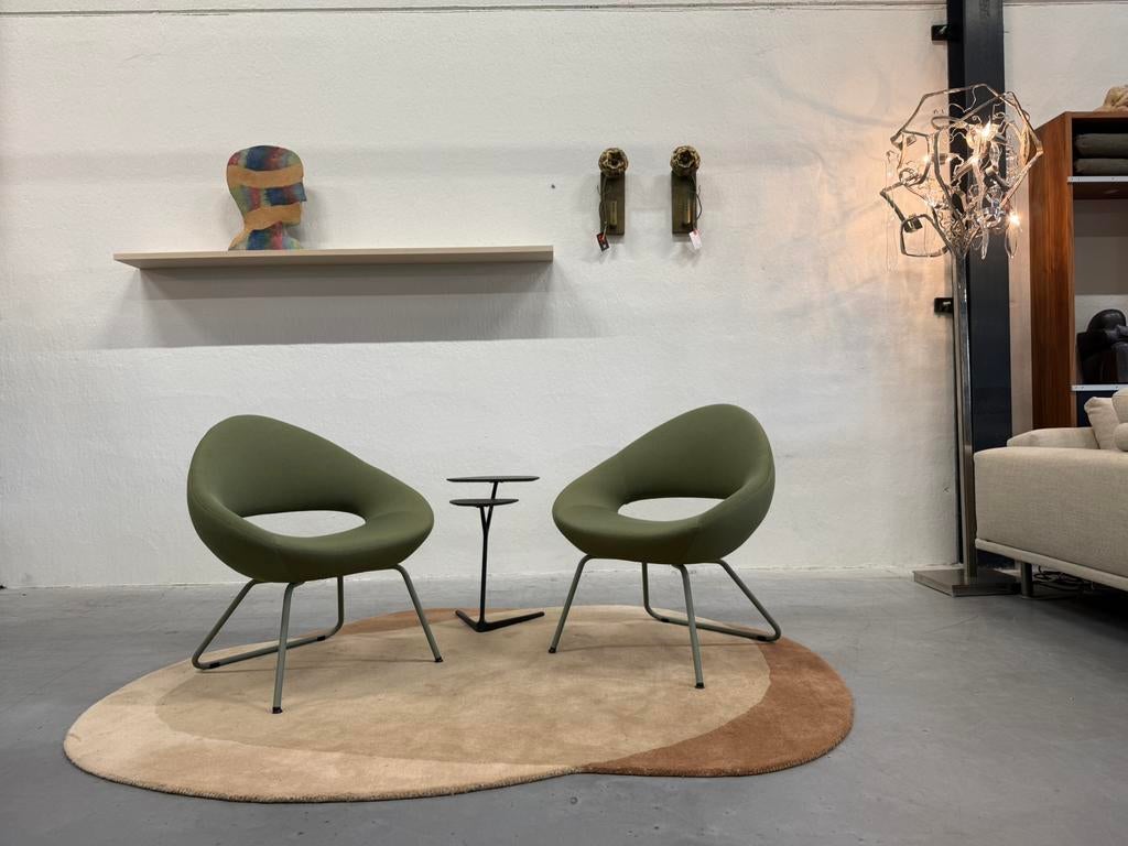 2 Nieuw Artifort Shark Lounge Fauteuil groen Design stoel, Nieuw, 75 tot 100 cm, Stof, Artifort
