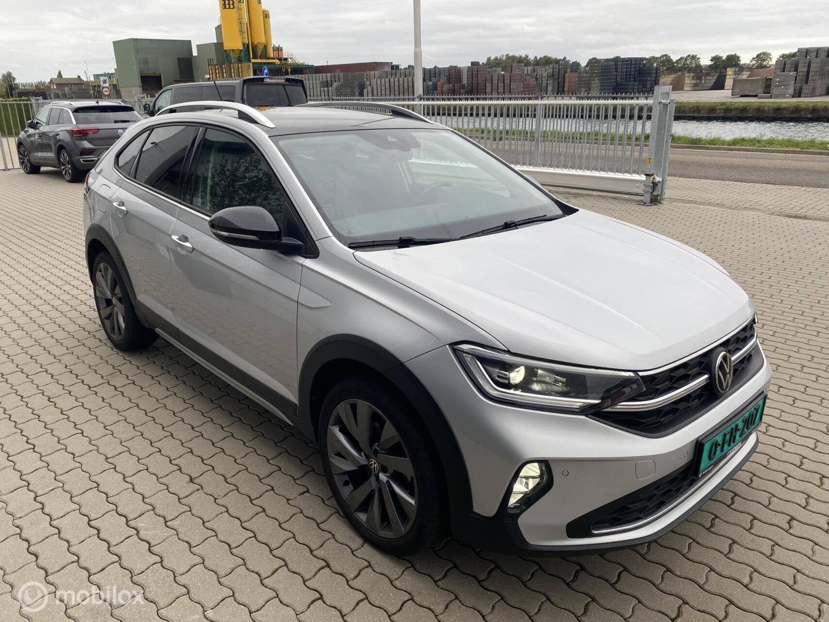 Volkswagen Taigo 1.0 TSI Style I LED I 18 Inch I ACC I Navig, Auto's, Stof, Gebruikt, Met garantie (alle), Bedrijf
