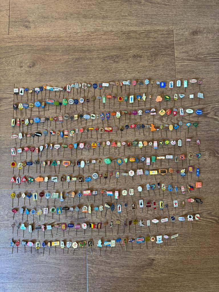Verzameling vintage speldjes/pins, Ophalen of Verzenden, Gebruikt, Overige onderwerpen, Speldje of Pin
