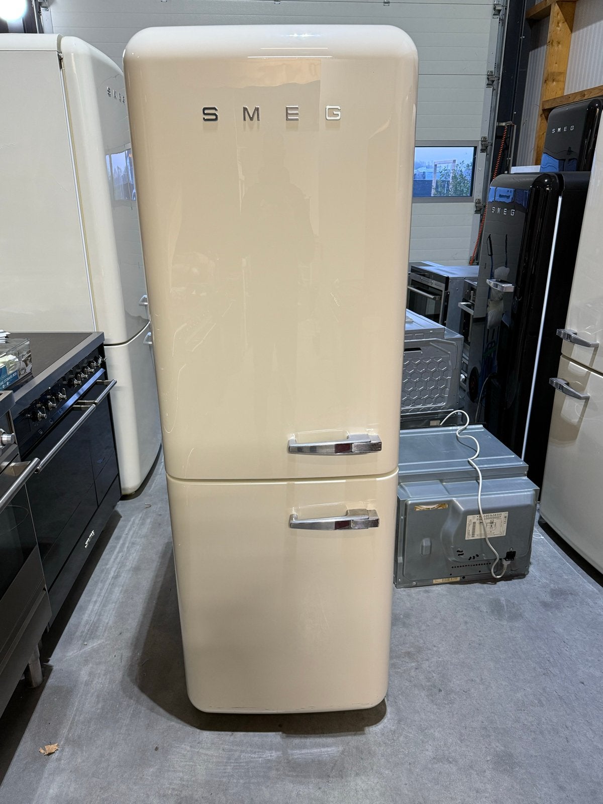 Smeg Koelkast met Aparte Vriezer - Crème, Witgoed en Apparatuur, Koelkasten en IJskasten, Gebruikt, 200 liter of meer, 60 cm of meer