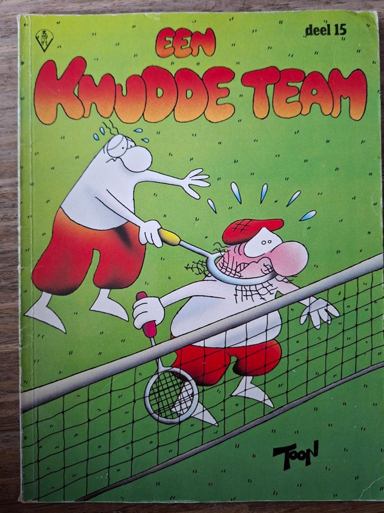 FC Knudde - een knudde team, Eén stripboek, Ophalen of Verzenden, Zo goed als nieuw