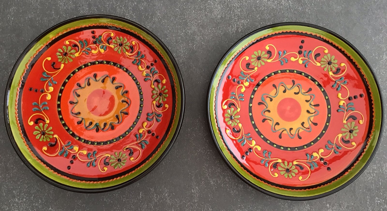 2 aardewerk(hand) diner borden Florencia  ø26 cm. Nieuw, Huis en Inrichting, Nieuw, Ophalen of Verzenden, Bord(en), Overige stijlen