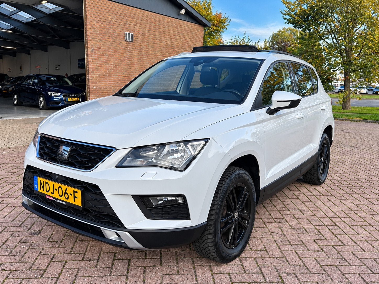 Seat ATECA 1.4 EcoTSI Xcellence DSG / Pano.dak/LED/Carplay/c, Auto's, Gebruikt, 4 cilinders, 150 pk, Wit