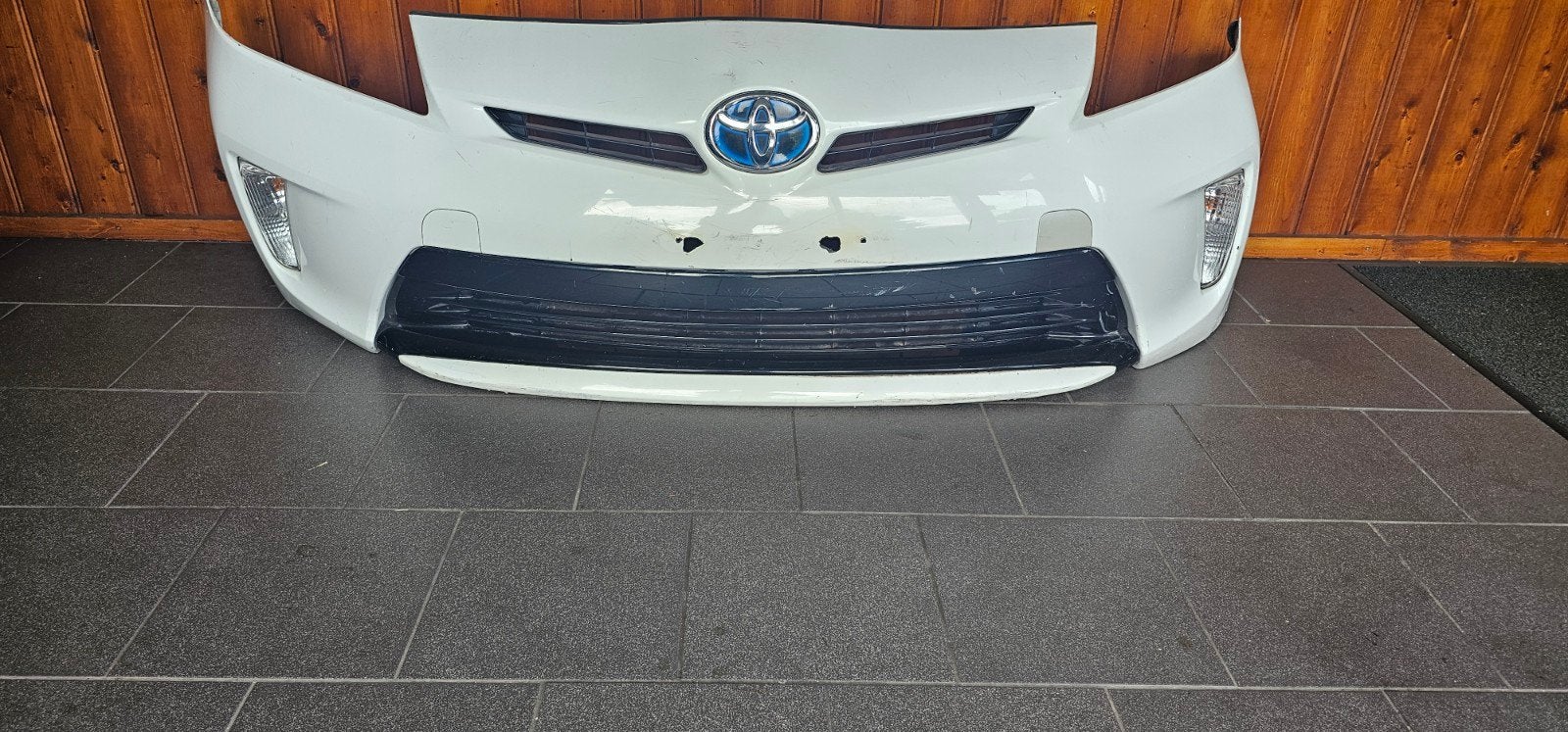 Gebruikte Bumper Voor Toyota Prius, Ophalen of Verzenden, Voor, Toyota, Bumper