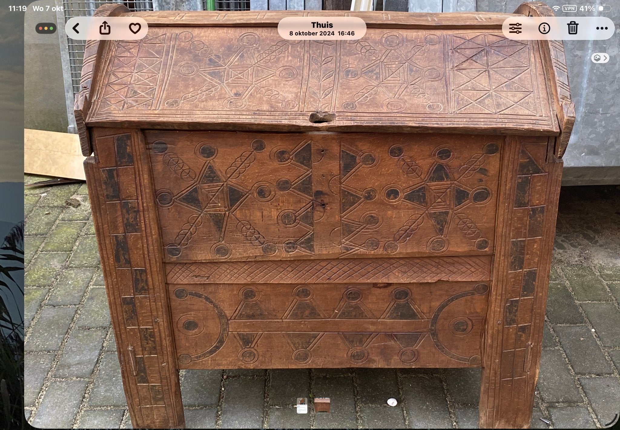 Antieke dekenkist met handgesneden details, Antiek en Kunst, Ophalen
