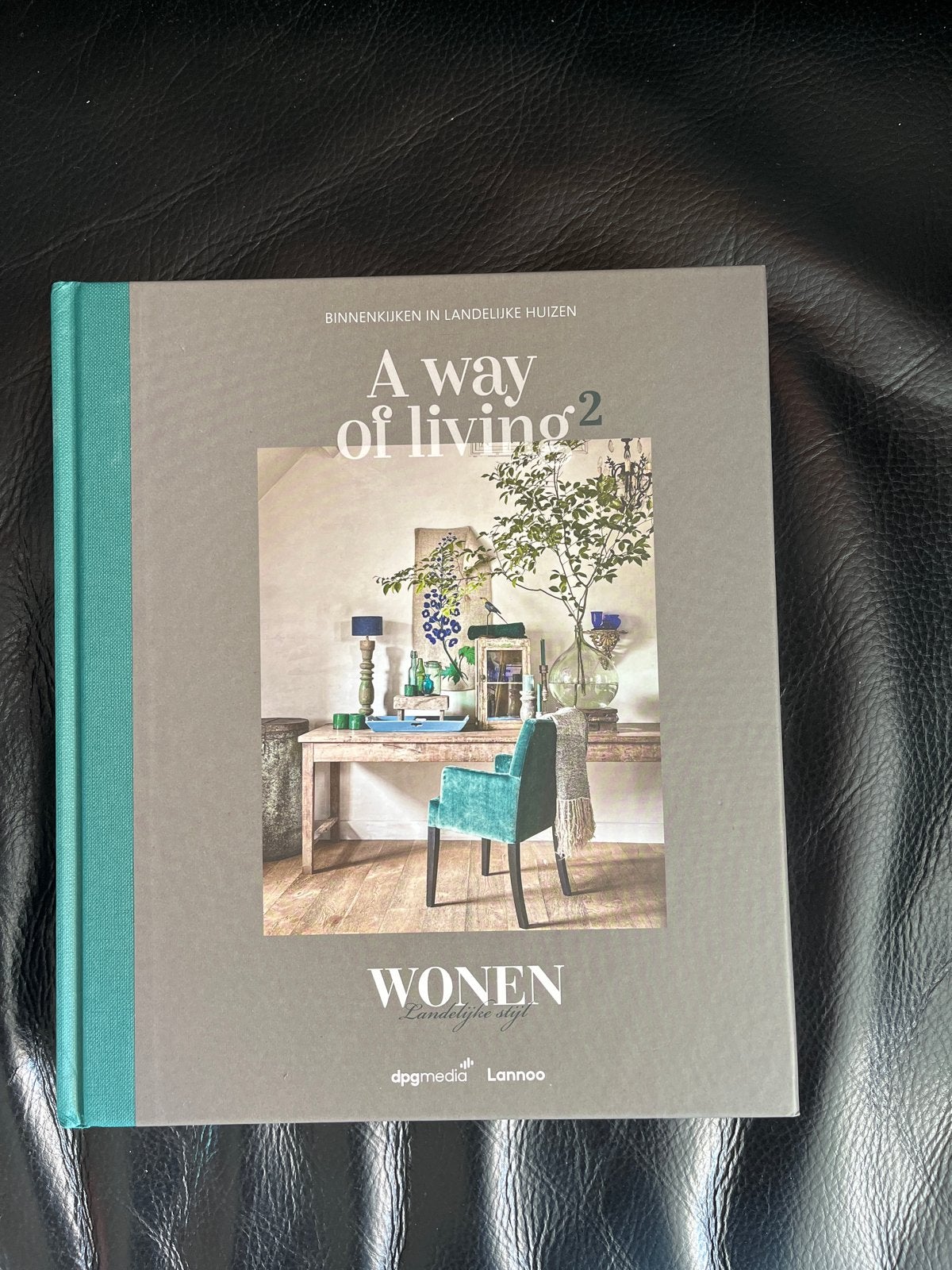 A Way of Living 2 - Binnenkijken in Landelijke Huizen, Ophalen of Verzenden, Zo goed als nieuw, Interieur en Design