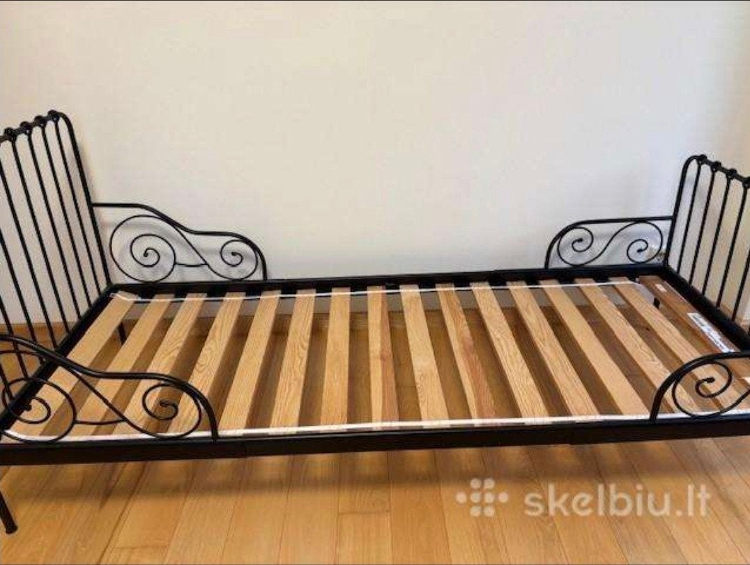 Zwart metalen eenpersoonsbed met lattenbodem, Huis en Inrichting, 90 cm, Eenpersoons, Zwart, Ophalen of Verzenden