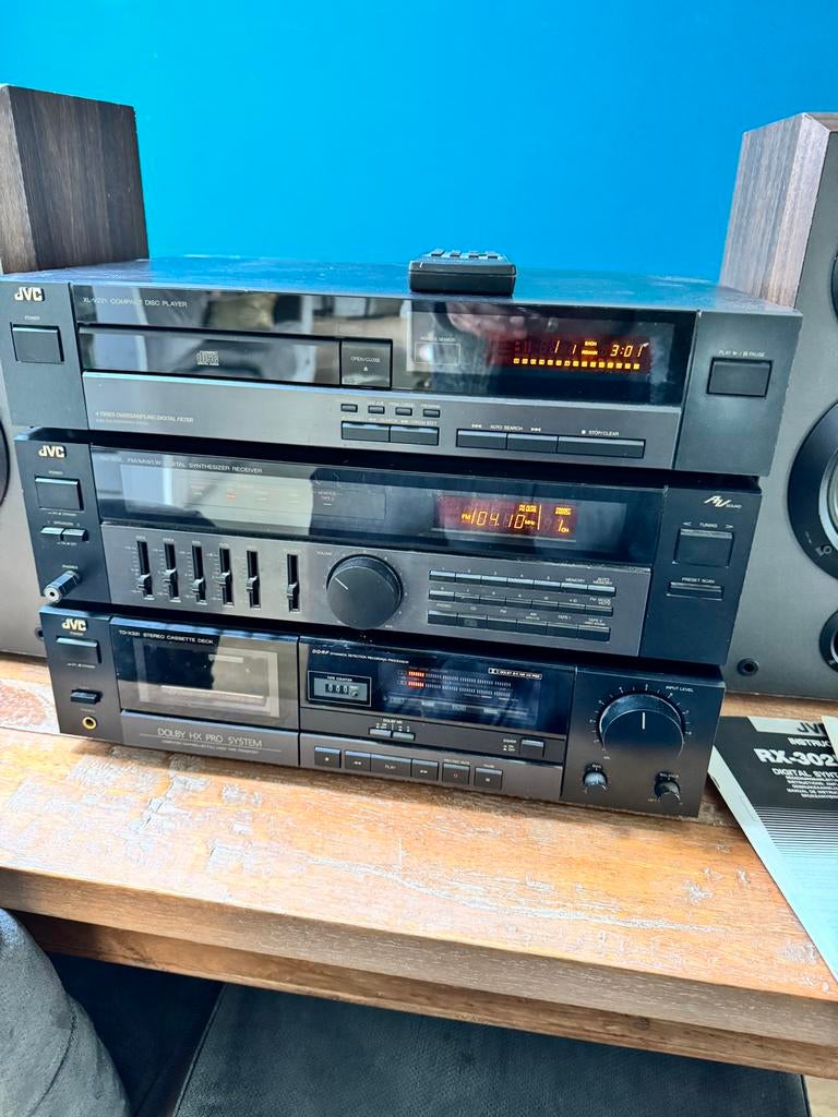 JVC Stereo Set - Zo goed als nieuw, compleet met afstandsbed, Zo goed als nieuw, Cassettedeck, JVC, Losse componenten