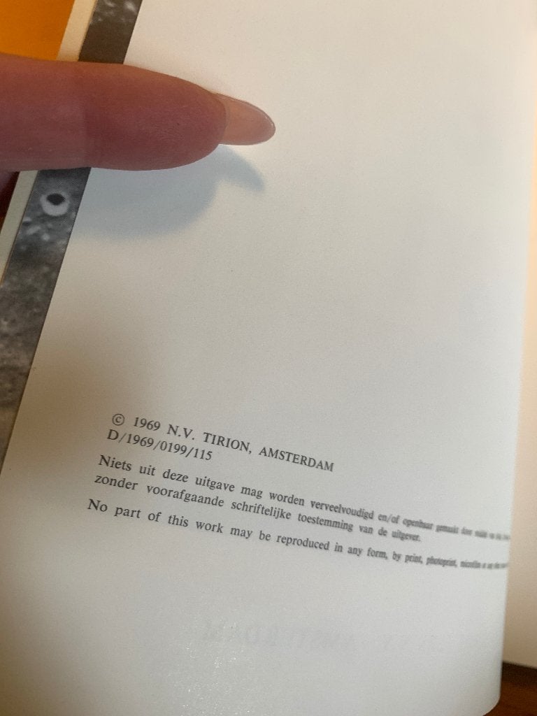 Boek Geland op de maan 20 juli 1969 Maanreizen maanlanding, Ophalen of Verzenden, Gelezen, Overige onderwerpen