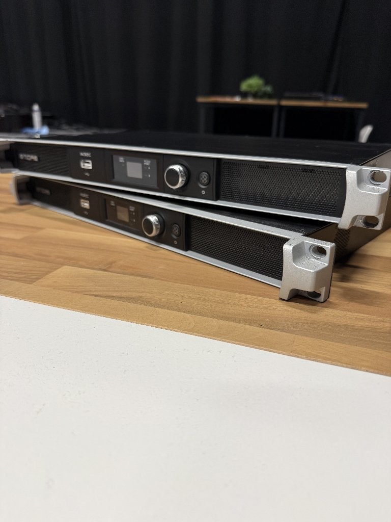 Midas - M32C incl. Klark Teknik DN32-DANTE, Muziek en Instrumenten, Mengpanelen, Zo goed als nieuw, 20 kanalen of meer, Microfooningang
