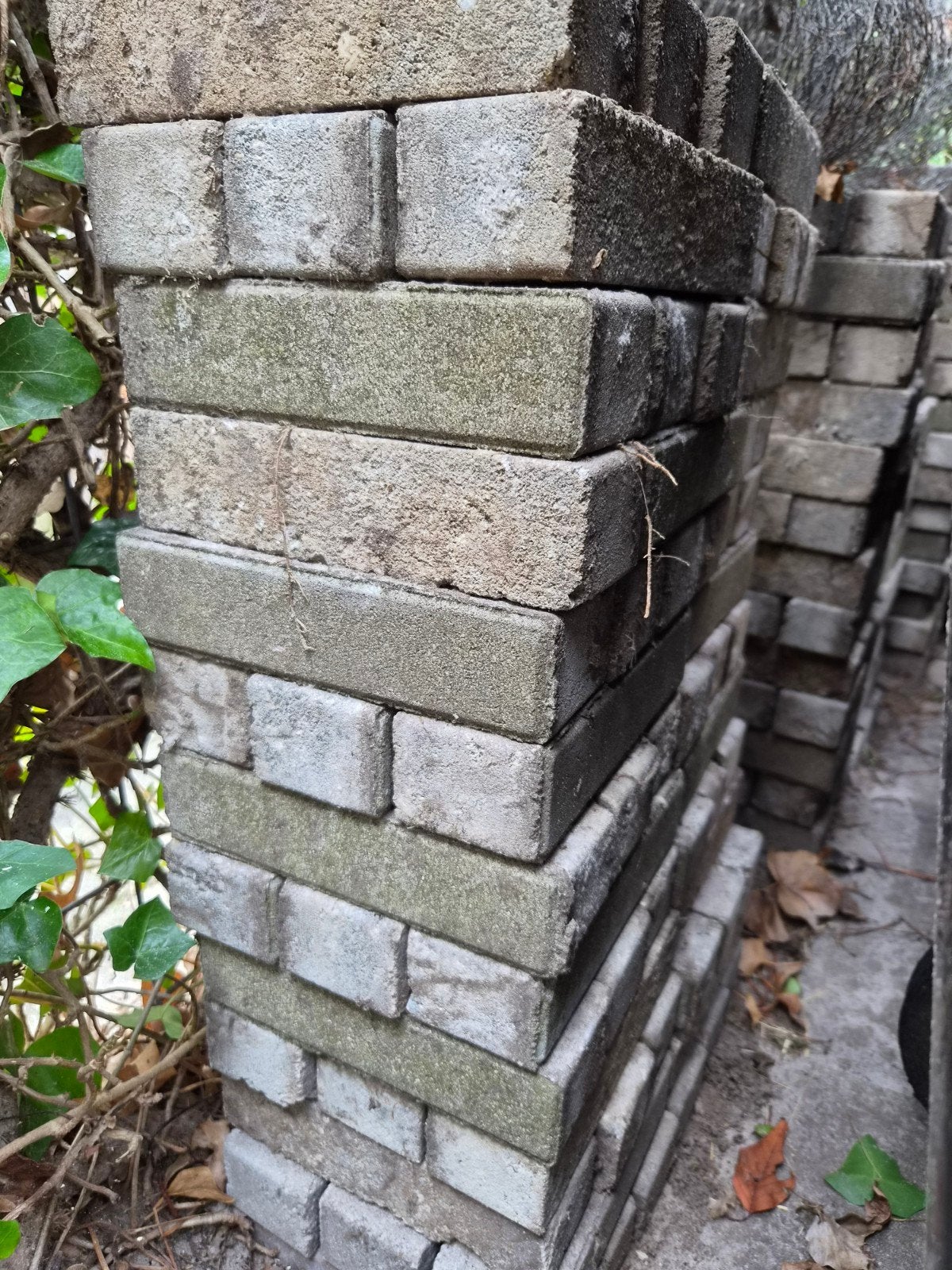 Betonklinkers / waalformaat 20x6x5 cm – gebruikte straatsten, Tuin en Terras, Ophalen, Gebruikt, Klinkers, 5 tot 10 m²