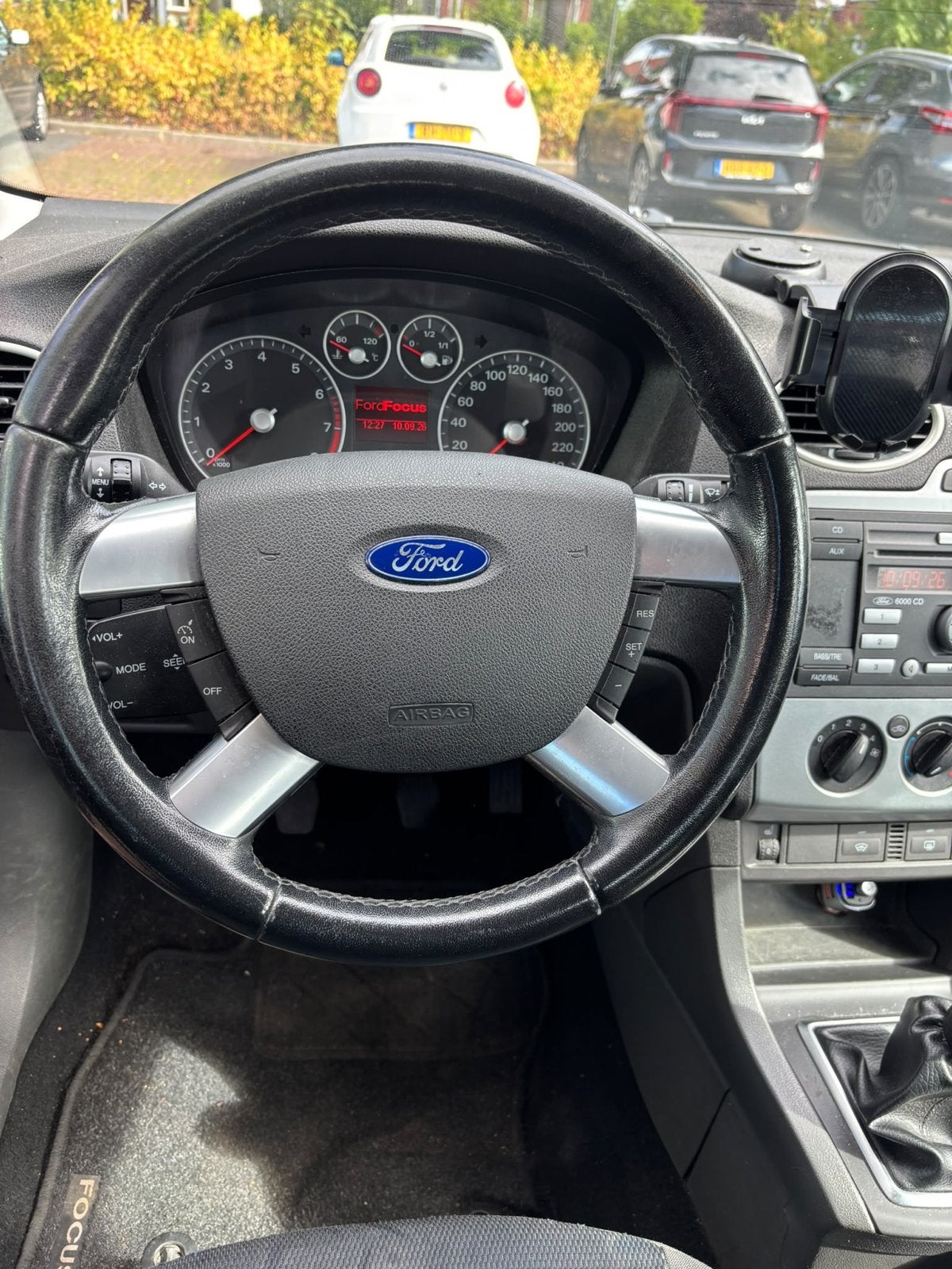 Foto 11 van Ford Focus 1.8 Ghia. (Full Option) Wagon