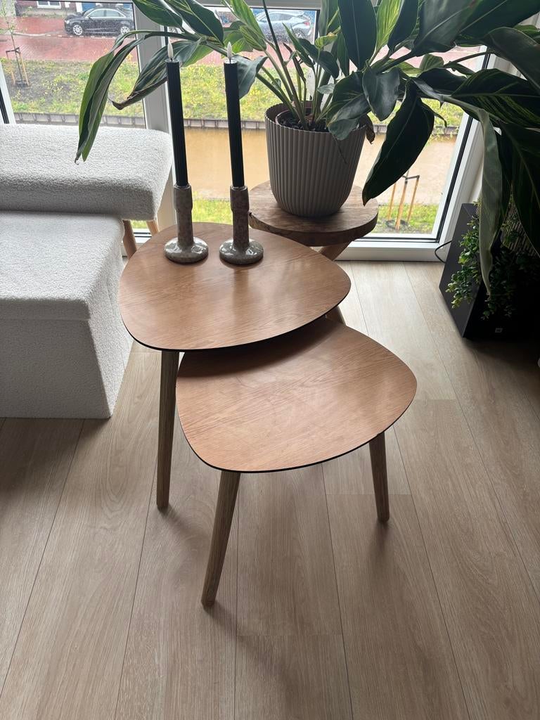 Vintage tafeltjes, Huis en Inrichting, Tafels | Bijzettafels, 45 tot 60 cm, Minder dan 55 cm, Rond, Ophalen of Verzenden