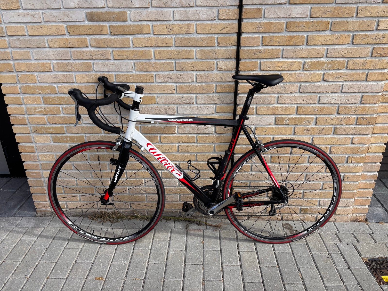 Wilier Escape racefiets - 56cm keurige staat, Fietsen en Brommers, Fietsen | Racefietsen, 28 inch, Gebruikt, Aluminium, 15 tot 20 versnellingen