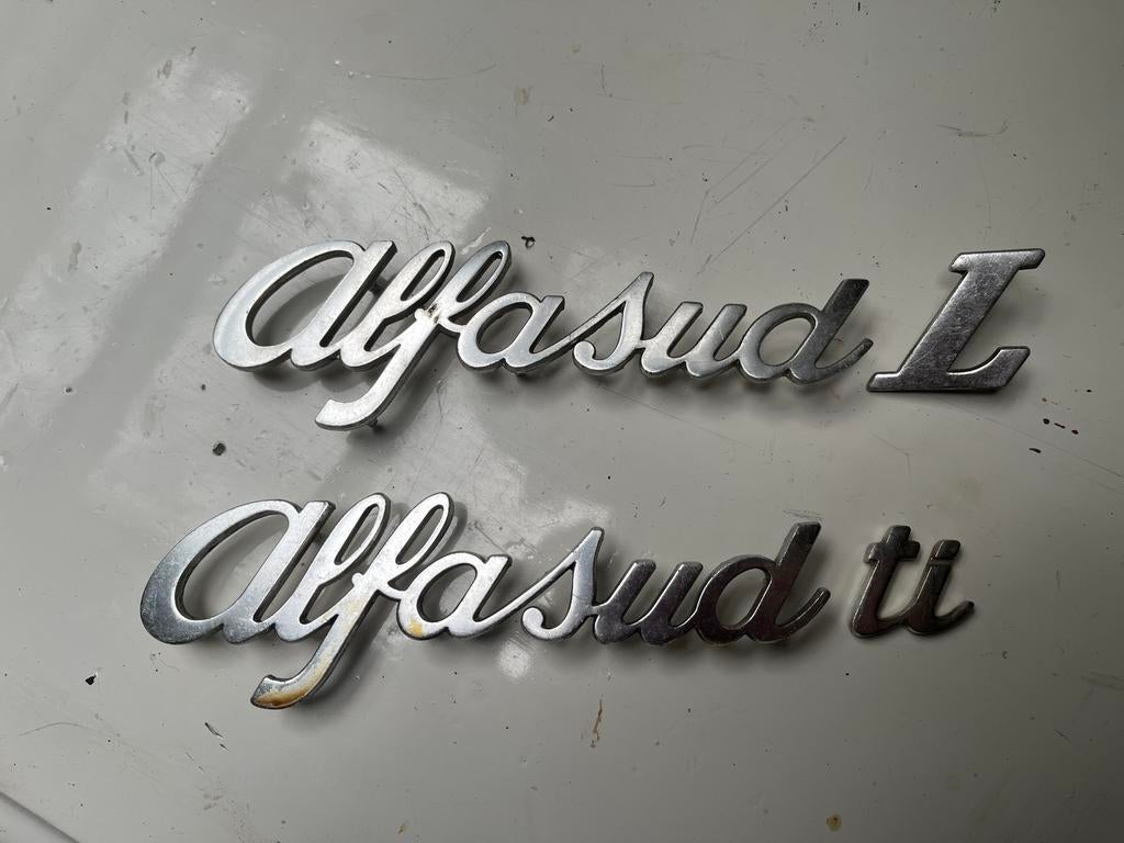 Typeplaatjes Alfasud, Auto-onderdelen, Ophalen of Verzenden, Gebruikt, Alfa Romeo