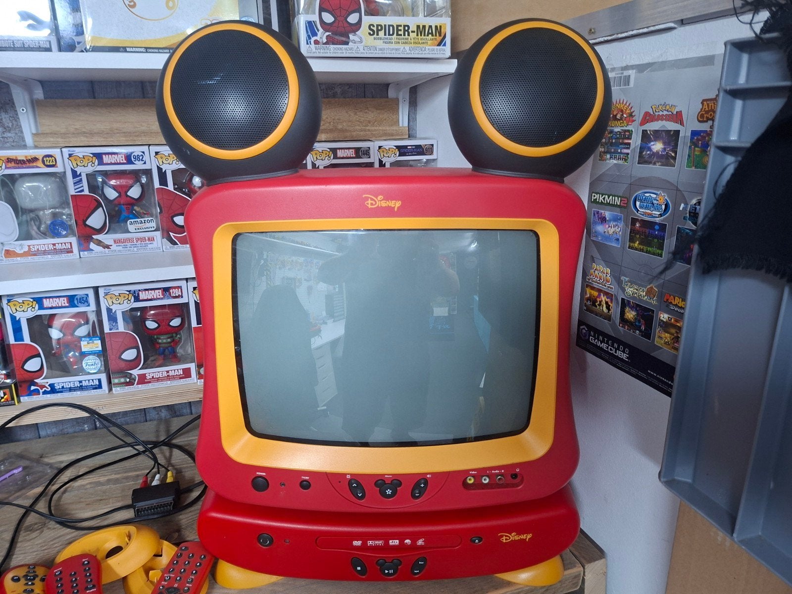 Disney Mickey Mouse CRT TV met DVD-speler, Ophalen, Mickey Mouse, Gebruikt