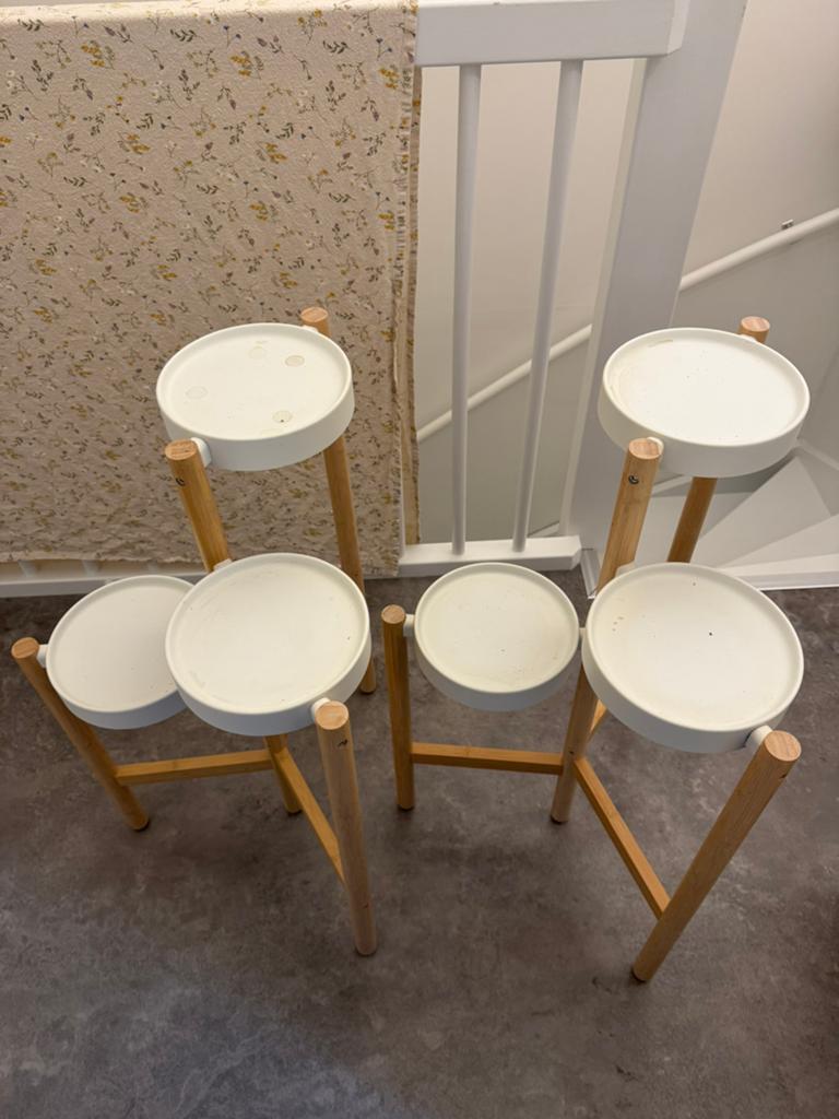 Ikea Satsumas plantenstandaard, Huis en Inrichting, Ophalen, Zo goed als nieuw, Wit, Hout