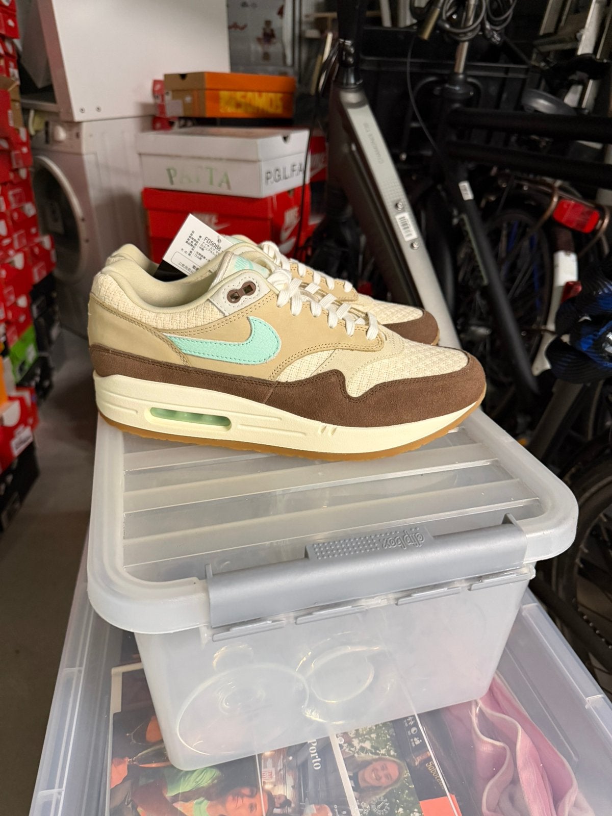 Nike Air Max 1 Crepe Hemp 43, Verzenden, Nieuw, Overige kleuren