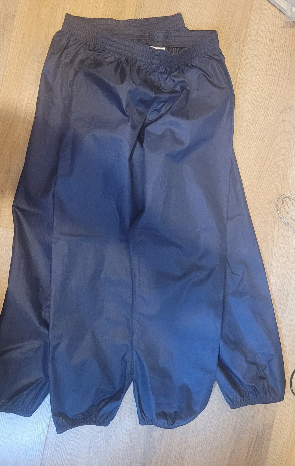 Twee Decathlon Regenbroeken voor Kinderen - Maat 131-140 cm, Ophalen of Verzenden, Gebruikt, Decathlon, Jongen of Meisje