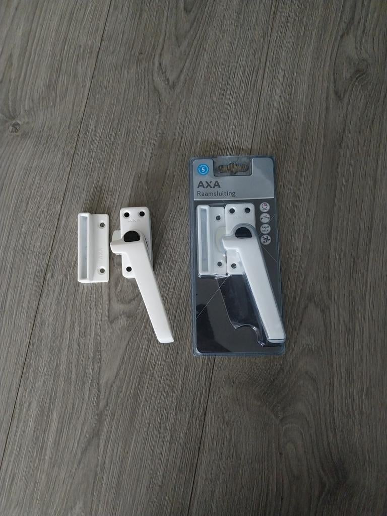 AXA Raamsluiting, Ophalen of Verzenden, Nieuw, Overige materialen, Schuif of Grendel