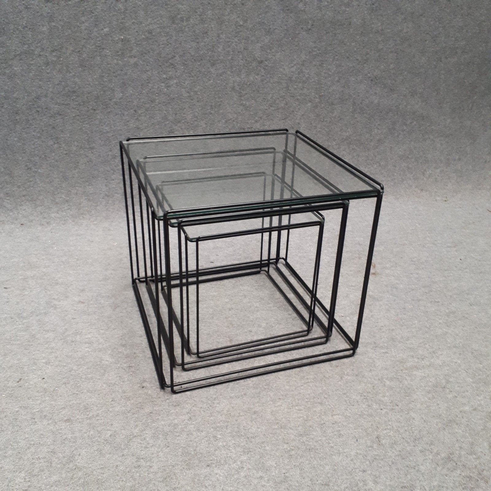 Max Sauze bijzettafeltjes, Minder dan 55 cm, Gebruikt, Metaal of Aluminium, Vierkant