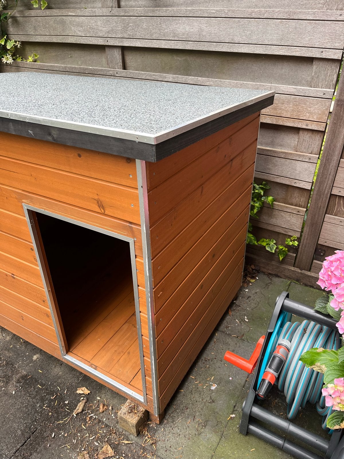 Hondenhok buiten groot, Dieren en Toebehoren, Hondenhokken, Zo goed als nieuw, 65 tot 100 cm, 110 cm of meer, Ophalen