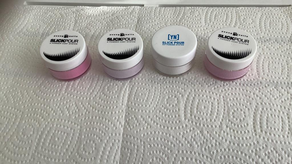 young nails     Slick pour acryl, Sieraden, Tassen en Uiterlijk, Uiterlijk | Cosmetica en Make-up, Ophalen of Verzenden, Zo goed als nieuw