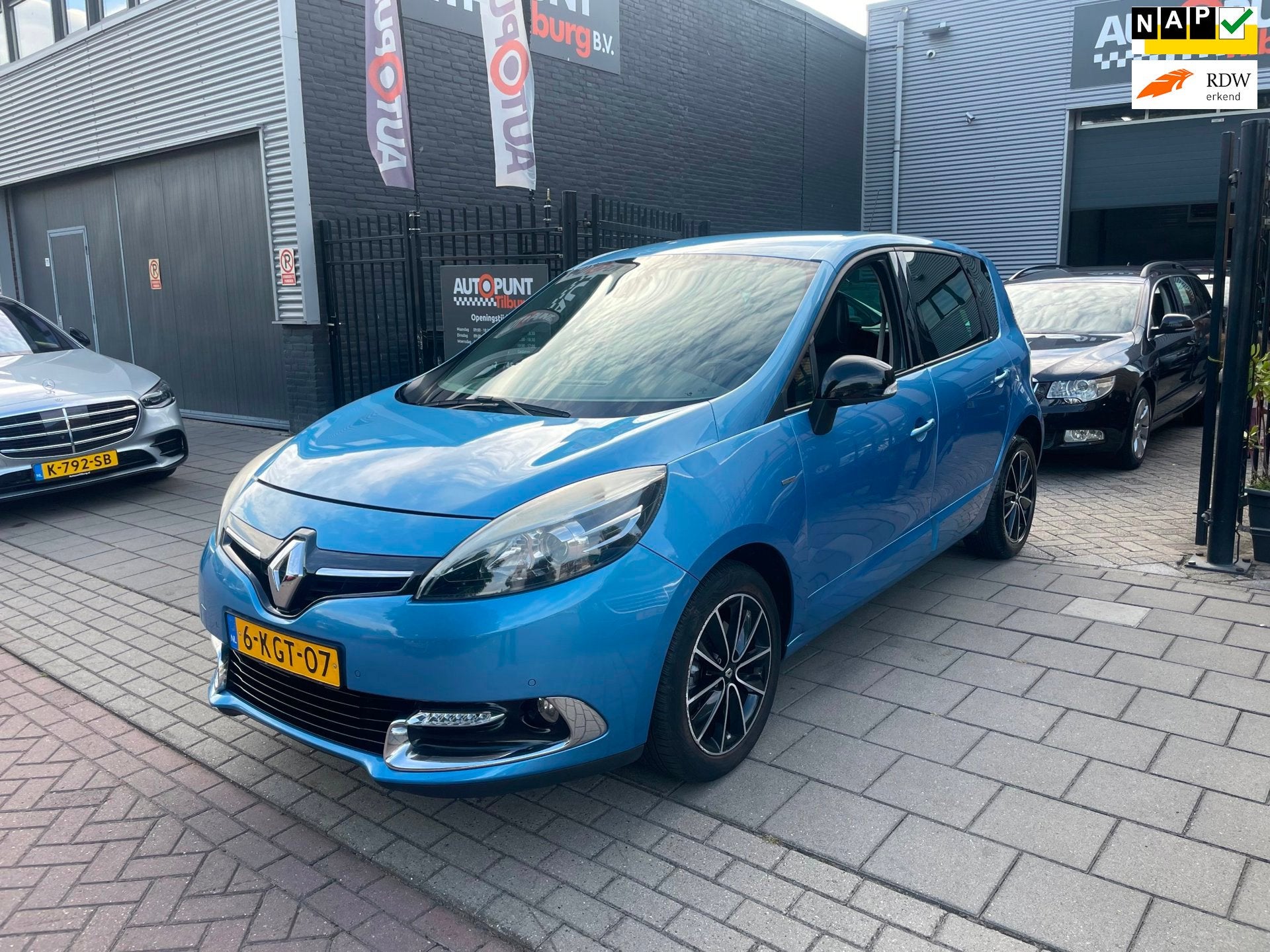 Renault Scénic 1.2 TCe Bose 2e Eigenaar! Airco Navi PDC NAP, Auto's, Renault, Voorwielaandrijving, Euro 5, Gebruikt, 1295 kg