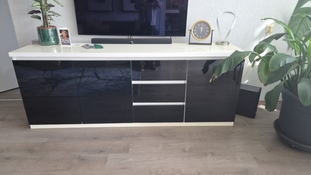 Groot modern hoogglans dressoir 220 cm - veel opbergruimte