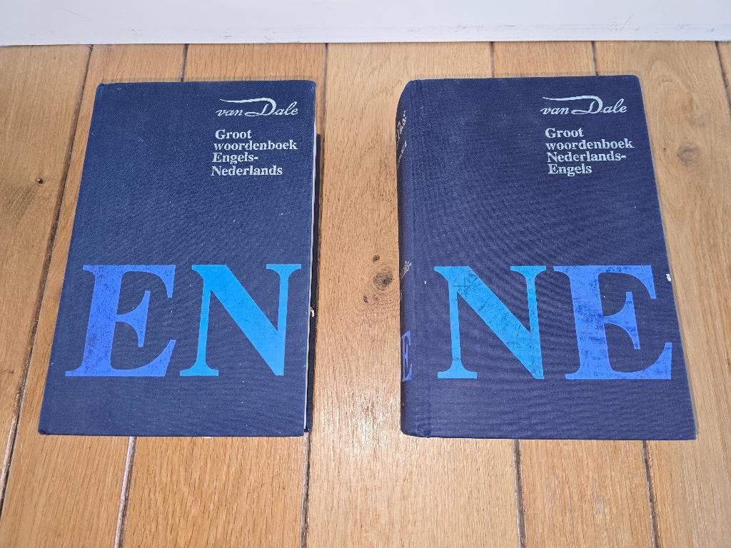 Van Dale woordenboeken EN - NE, Boeken, Woordenboeken, Van Dale, Ophalen of Verzenden, Zo goed als nieuw, Van Dale